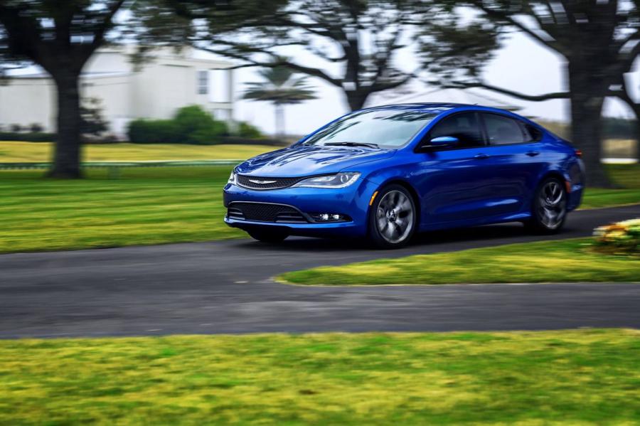  Chrysler 200 2015 года  (фото 109 из 207)